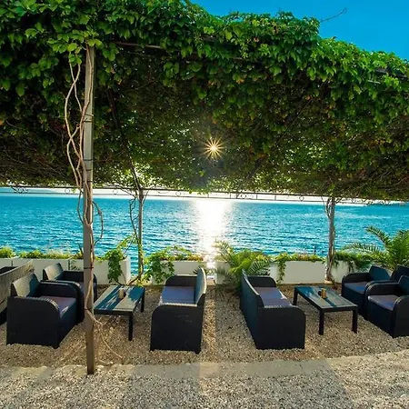 Triple Drasnice 3329h Pensionat Podgora (Split-Dalmatia)