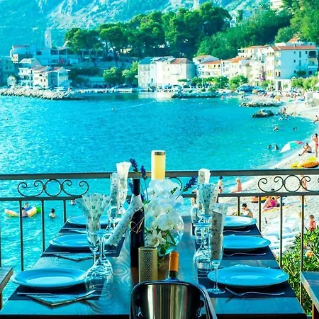 Triple Drasnice 3329h 3* Podgora (Split-Dalmatia)